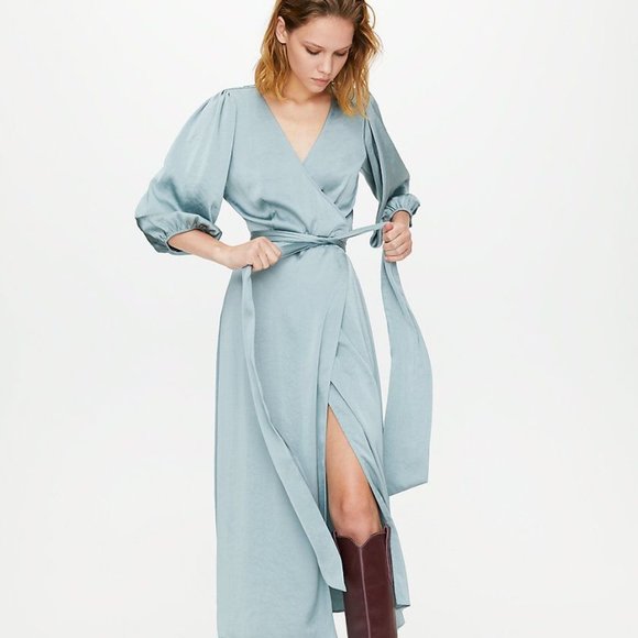 Aritzia Dresses & Skirts - NWT Aritzia Vesper Dress Warm Spring Green XXS